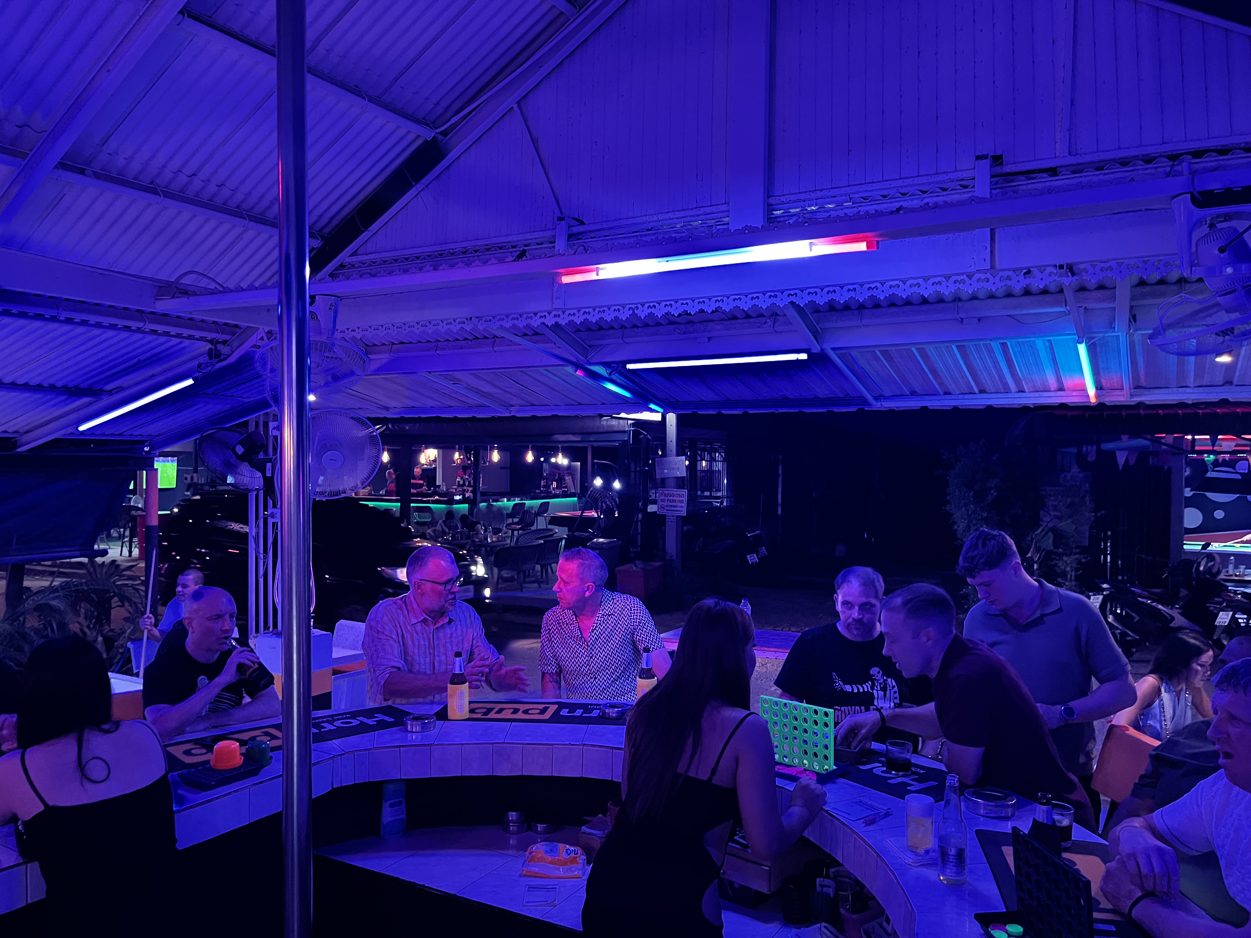 hornpub gallery image